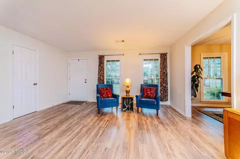 Entry Way - 1009 N Davis Dr N, Perry, GA 31069 photo 1 of 1