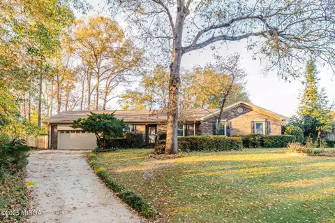 117 Crestwood Ct, Centerville, GA 31028