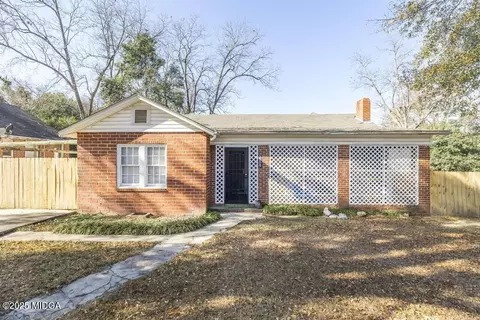 3709 Flamingo Dr, Macon, GA 31206