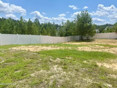 Exterior - 155 Kinsale Dr, Macon, GA 31216 photo 6 of 7