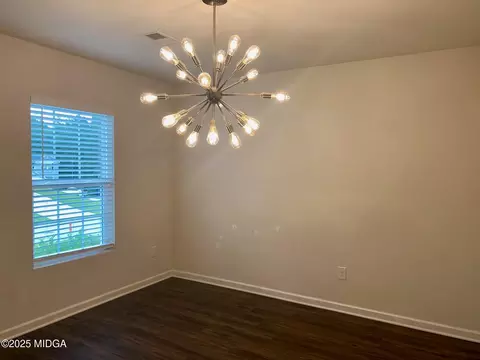Dining - 155 Kinsale Dr, Macon, GA 31216 photo 2 of 2