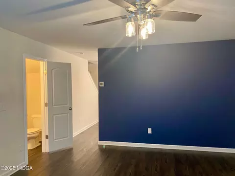 Living - 155 Kinsale Dr, Macon, GA 31216 photo 4 of 6