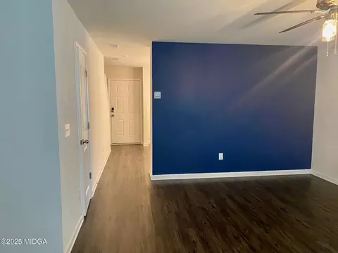 Entry Way - 155 Kinsale Dr, Macon, GA 31216 photo 4 of 9