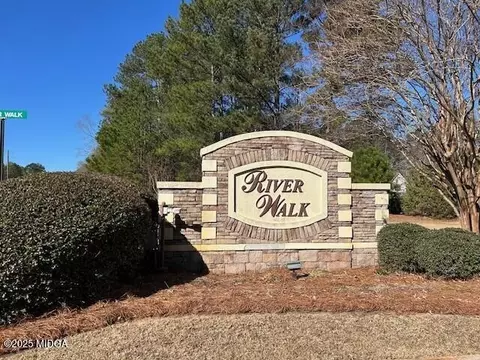 lot40 Rivers Edge Dr, Forsyth, GA 31029
