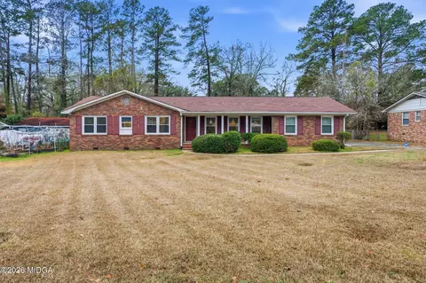 1422 Forest Hill Rd, Macon, GA 31210