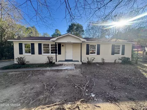 4226 Robinson Cir, Macon, GA 31204