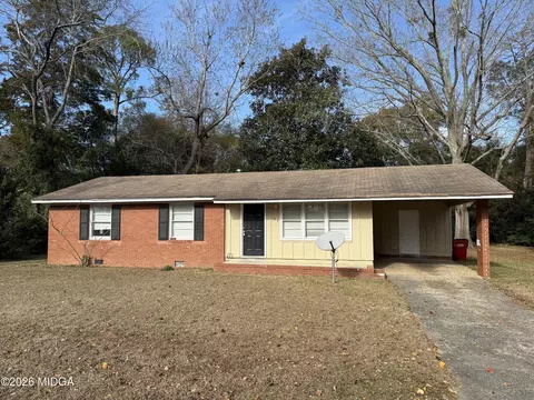 107 Miller Ct, Centerville, GA 31028
