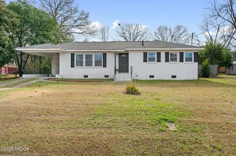 717 Bernard Dr, Warner Robins, GA 31093