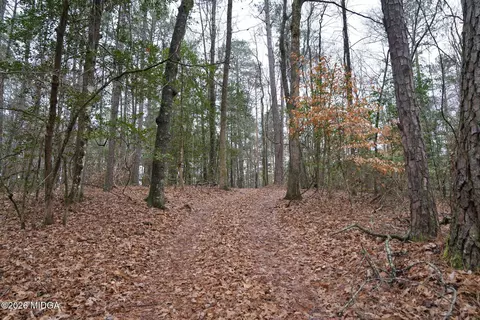 0 42 South S, Forsyth, GA 31029