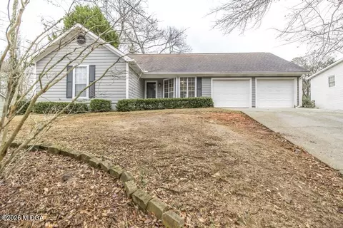 5158 Bowman Rd, Macon, GA 31210