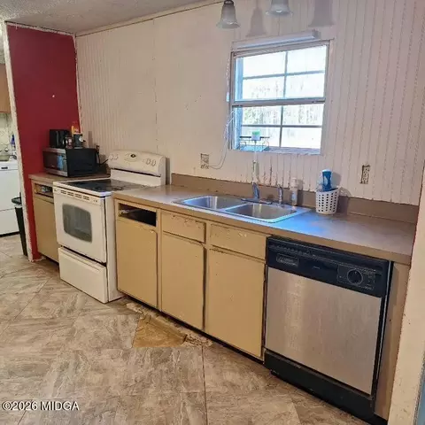 680 Natures Trl, Forsyth, GA 31029 photo 4