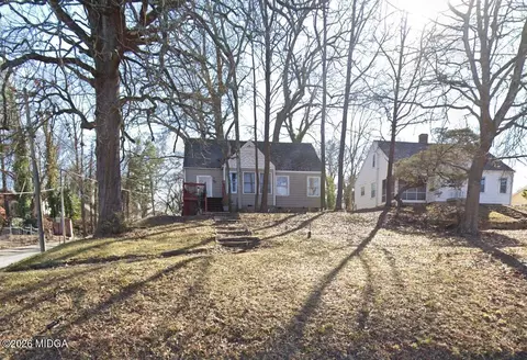 2020 Donald Lee Hollowell Pkwy NW, Atlanta, GA 30318