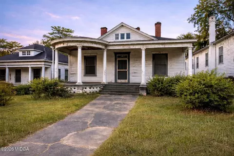2334 Napier Ave, Macon, GA 31204
