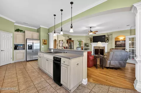 Kitchen - 119 Bartlett Way, Centerville, GA 31028 photo 3 of 4