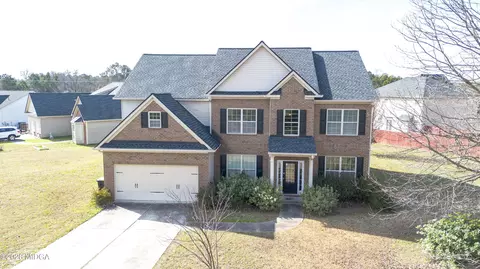 114 Meadows Walk Dr, Byron, GA 31008