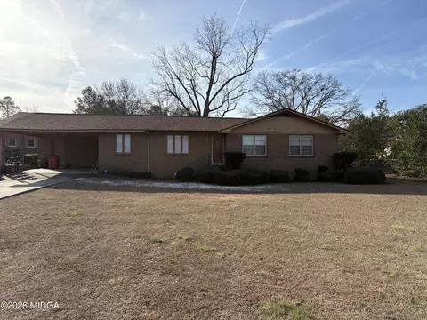 3862 Gadson Dr, Macon, GA 31204