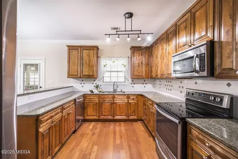 132 Oak Dr, Gray, GA 31032 photo 9