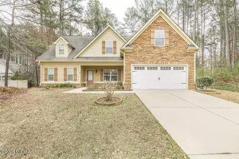 132 Oak Dr, Gray, GA 31032