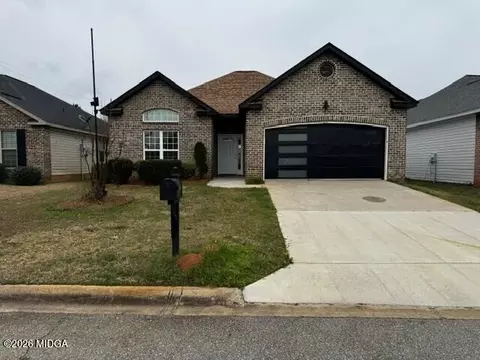 104 Crossing Pl, Warner Robins, GA 31088