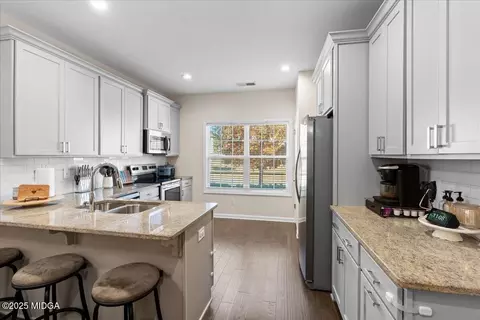 Kitchen - 108 E River Cane, Perry, GA 31069 photo 1 of 5