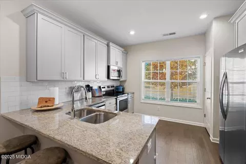 Kitchen - 108 E River Cane, Perry, GA 31069 photo 2 of 5