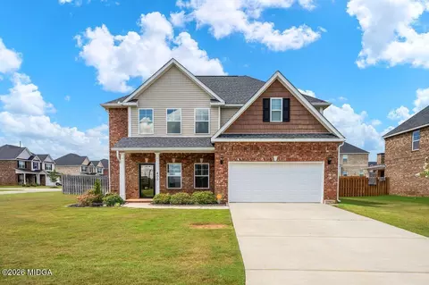 400 Avery Ct, Bonaire, GA 31005