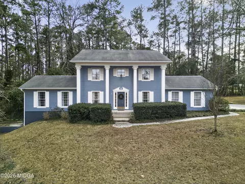 301 Lake Front Dr, Warner Robins, GA 31088