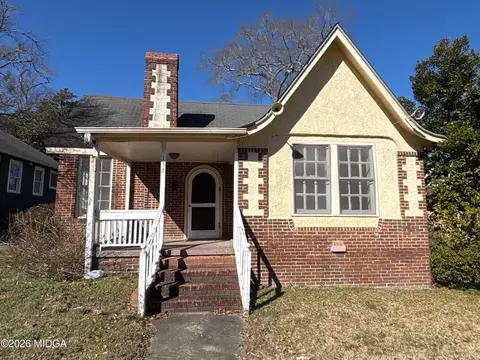 132 Desoto Pl, Macon, GA 31204