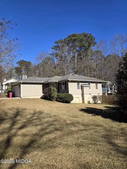 903 Stephen Foster Ln, Macon, GA 31220