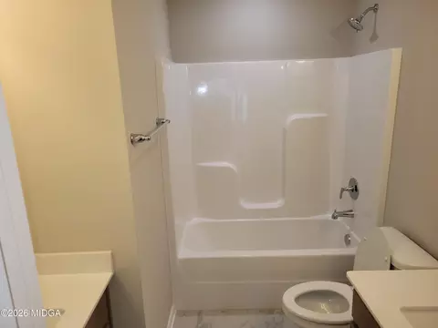 Bath - 4604 Capulet Ct, Forsyth, GA 31029 photo 7 of 9