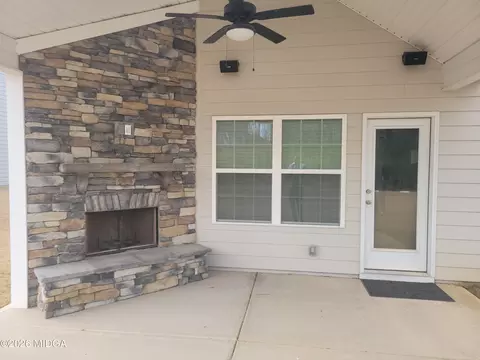 Exterior - 4604 Capulet Ct, Forsyth, GA 31029 photo 4 of 5