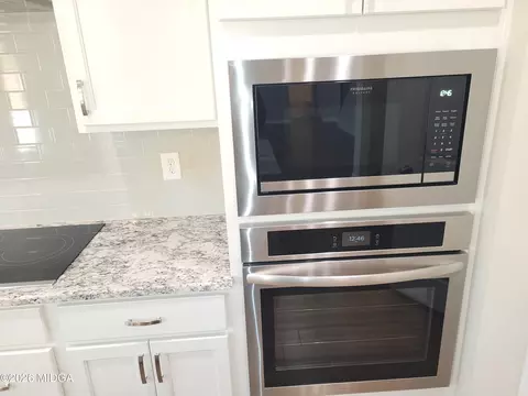 Kitchen - 4604 Capulet Ct, Forsyth, GA 31029 photo 5 of 6