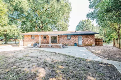 Exterior - 500 Northside Dr, Warner Robins, GA 31093 photo 2 of 4