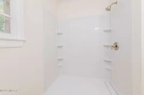 Bath - 500 Northside Dr, Warner Robins, GA 31093 photo 4 of 5