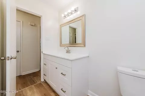 Bath - 500 Northside Dr, Warner Robins, GA 31093 photo 3 of 5