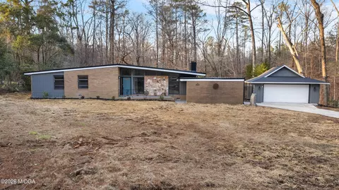 1825 Flintwood Dr, Macon, GA 31211