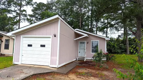 100 Silas Ct, Warner Robins, GA 31093