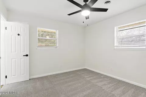 Bedroom - 119 Colonial Rd, Warner Robins, GA 31088 photo 6 of 7