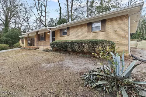 Exterior - 119 Colonial Rd, Warner Robins, GA 31088 photo 3 of 5
