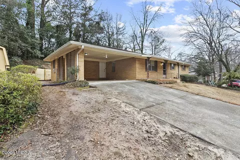 Exterior - 119 Colonial Rd, Warner Robins, GA 31088 photo 1 of 5