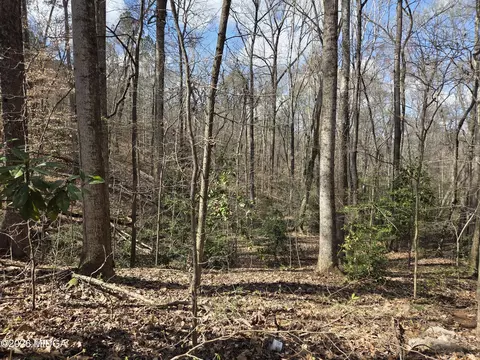 1898 Wood Valley Rd, Macon, GA 31211