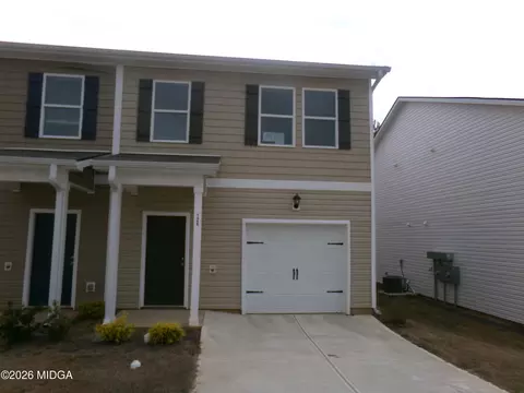 124 Pin Oak Trl #97, Milledgeville, GA 31061