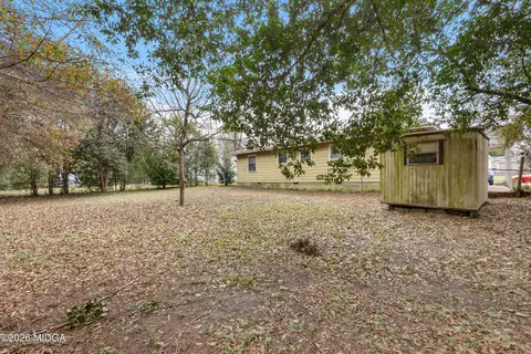 Exterior - 115 Trinity Dr, Warner Robins, GA 31093 photo 9 of 11