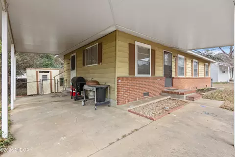 Exterior - 115 Trinity Dr, Warner Robins, GA 31093 photo 2 of 11