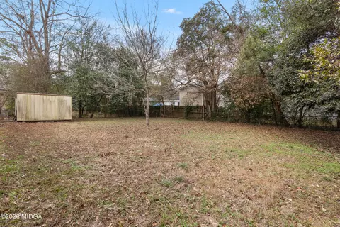 Exterior - 115 Trinity Dr, Warner Robins, GA 31093 photo 5 of 11