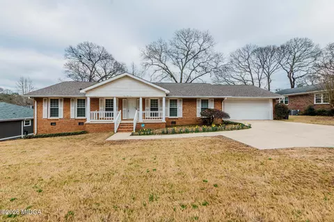 515 Kimberly Rd, Warner Robins, GA 31088