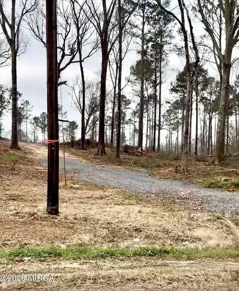 8290 Lower Thomaston Rd, Macon, GA 31052