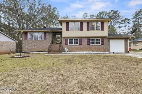 2037 Greentree Pkwy, Macon, GA 31220