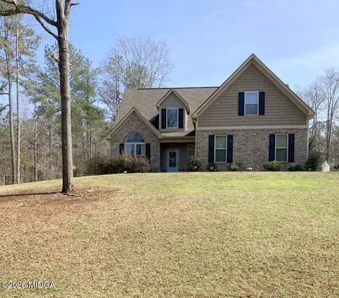 14 Creekview Dr, Forsyth, GA 31029