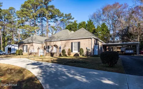 903 Tucker Rd, Macon, GA 31210